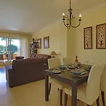 R6 Patios 2 Bedroom * Marbella