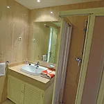 R6 Patios 2 Bedroom *