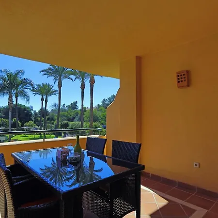 R6 Patios 2 Bedroom דירה מארבלה